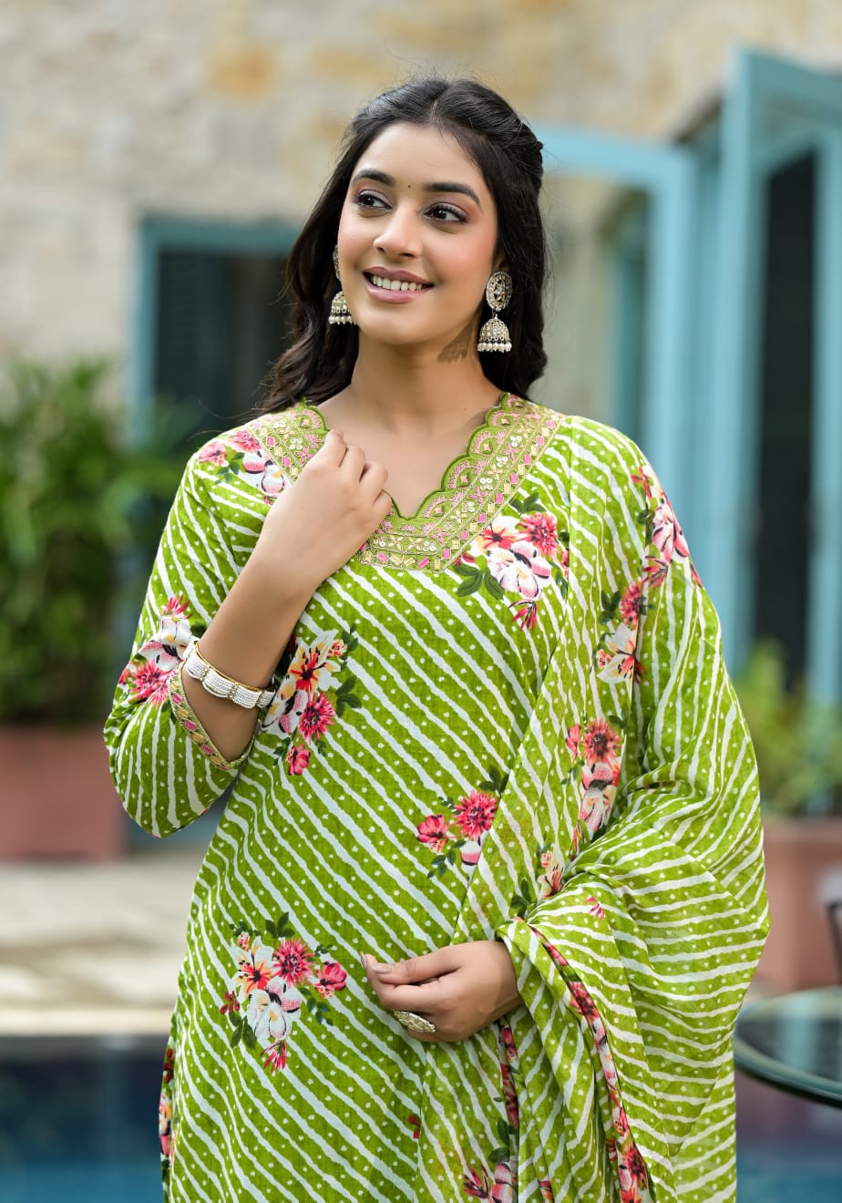 Mehndi Bloom Kurti Set